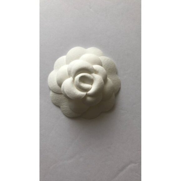 Camelia Flower Decoration White Original - Picture 3 of 5